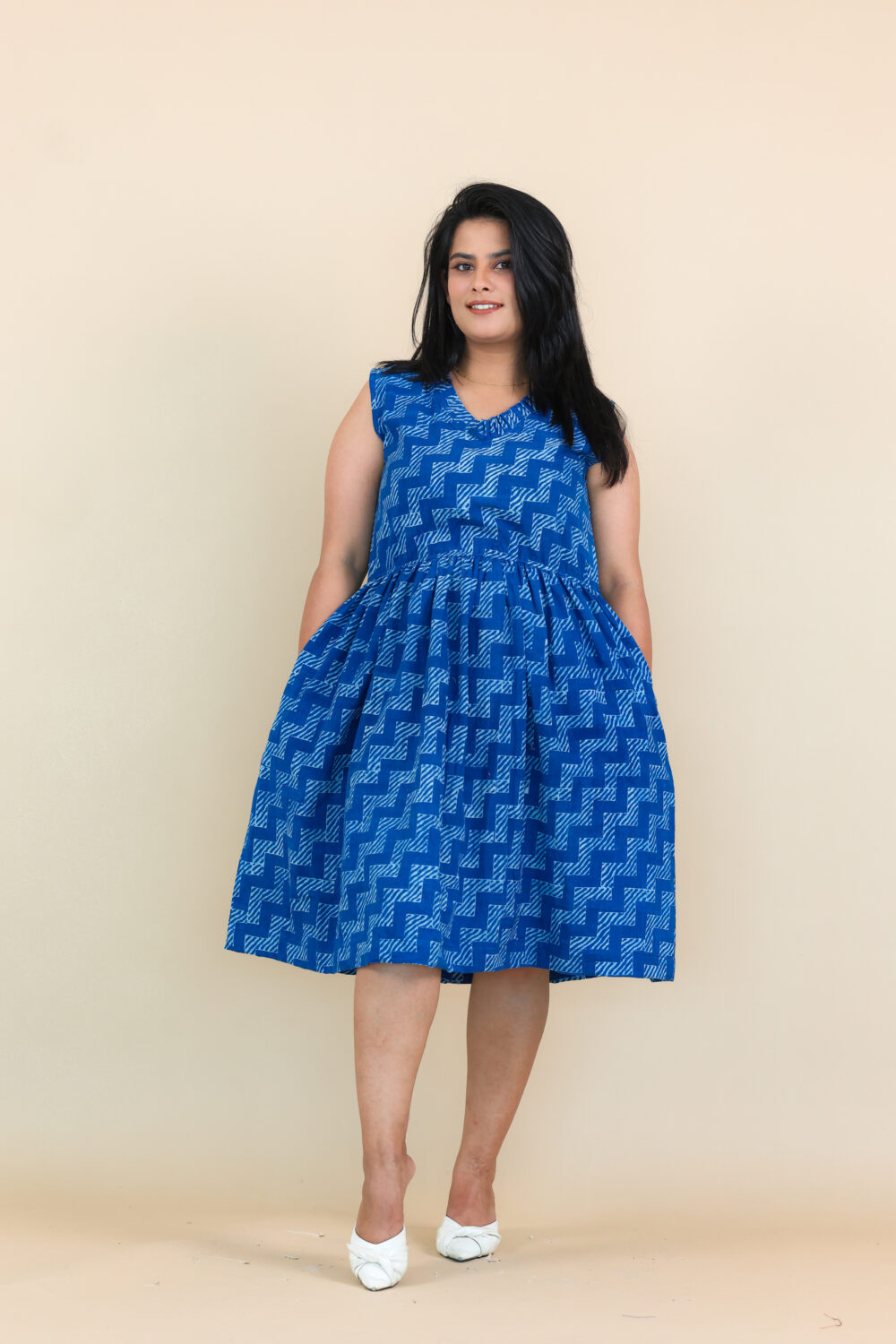 Blue Block Printed Cotton Dress - Image 5